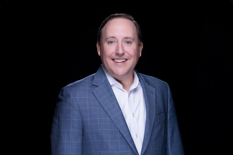 Steve  Idoux