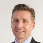 Brett Warburton Smith headshot