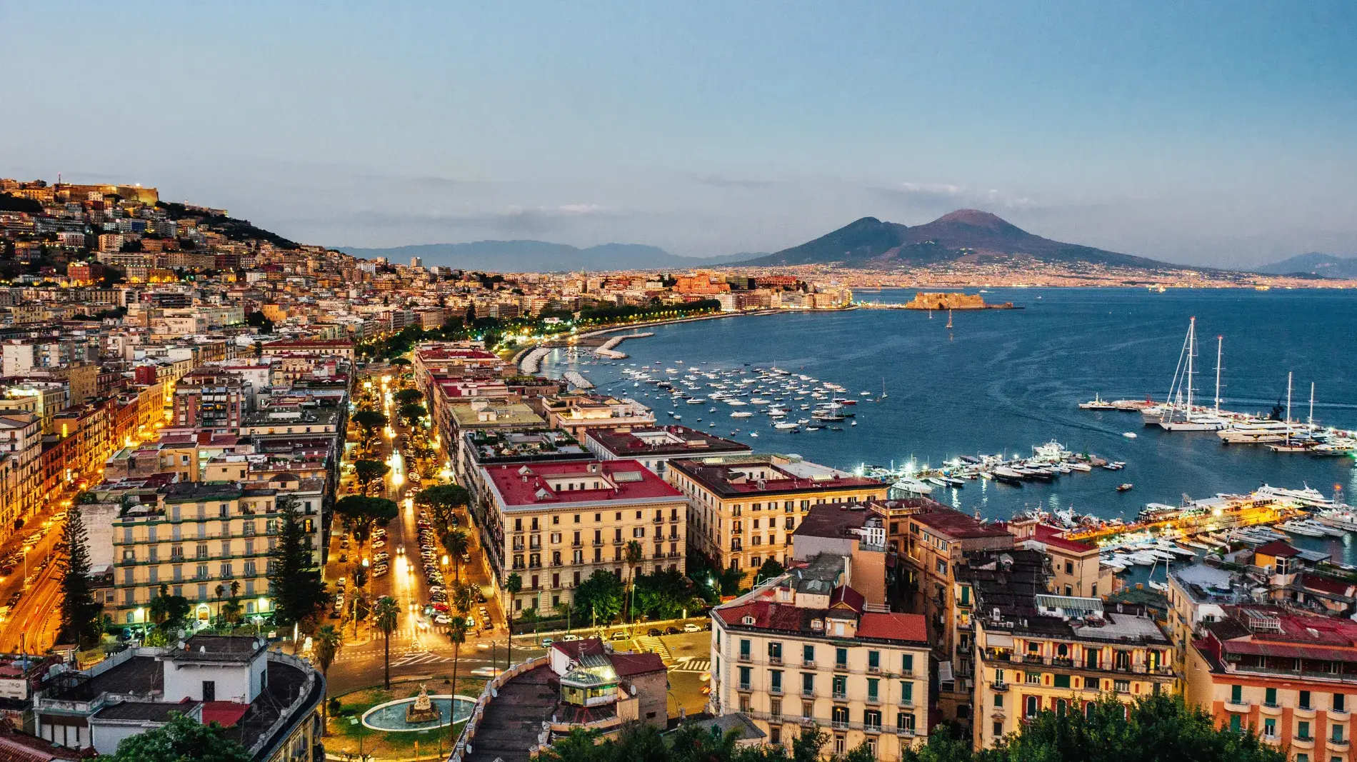 napoli-coastline-pl-ferrari