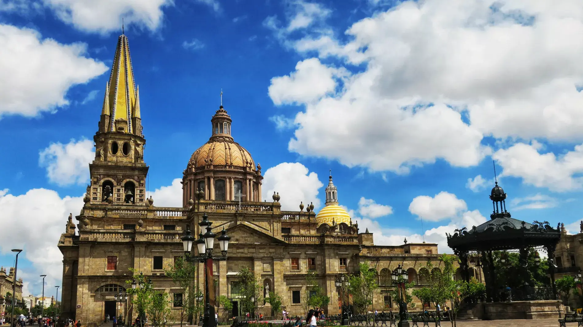 1900x1067xmexicoxguadalajaraxoffice