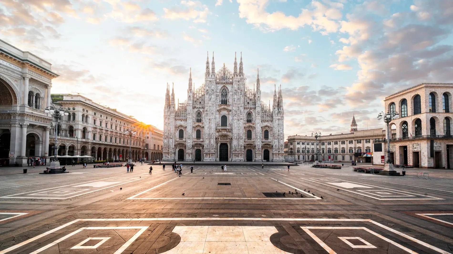 milano-duomo-cathedral-pl-ferrari