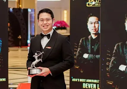 Lockton Singapore CEO Deven Lim Recognised as One of Asia’s Most Admirable Young Leaders at the ACES Awards 2025

Lockton Singapore is proud to share that Deven Lim, Chief Executive Officer, has been honoured at the ACES Awards 2025 as one of Asia’s Most Admirable Young Leaders — a distinguished recognition celebrating visionary and sustainable business leadership across the region.

Under Deven Lim’s leadership, Lockton Singapore has achieved steady, sustainable growth and strengthened its reputation as a trusted insurance brokerage and risk advisory firm. His clear strategic direction, practical decision‑making, and long‑term vision have shaped a workplace culture defined by collaboration, professionalism, and accountability.

As a strong advocate for people‑focused and sustainable leadership, Deven continues to nurture a culture where employees are empowered to grow, innovate, and deliver outstanding results for clients. His commitment to developing talent and embedding Lockton’s core values into every aspect of the business underscores his belief in purpose‑driven growth.

During the ACES Summit and Awards Ceremony in Bali, Deven spoke about the importance of aligning business success with meaningful, values‑based leadership — a principle that guides how Lockton Singapore supports clients and contributes to the wider business community.

This recognition reflects Deven’s ongoing dedication to excellence and reinforces Lockton Singapore’s position as a leader in the regional insurance and risk management industry.