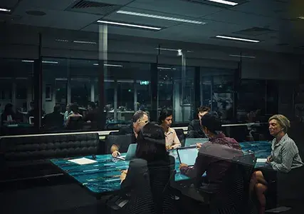 Las pérdidas financieras y la interrupción operativa que sufren producto de eventos como ransomware, malware, hackeo, ataques de denegación de servicios, brechas de datos, etc., los exponen a reclamos de terceros, entes reguladores y sus propios accionistas por posible negligencia y pueden incluso afectar el patrimonio personal de un director, según la normativa local.