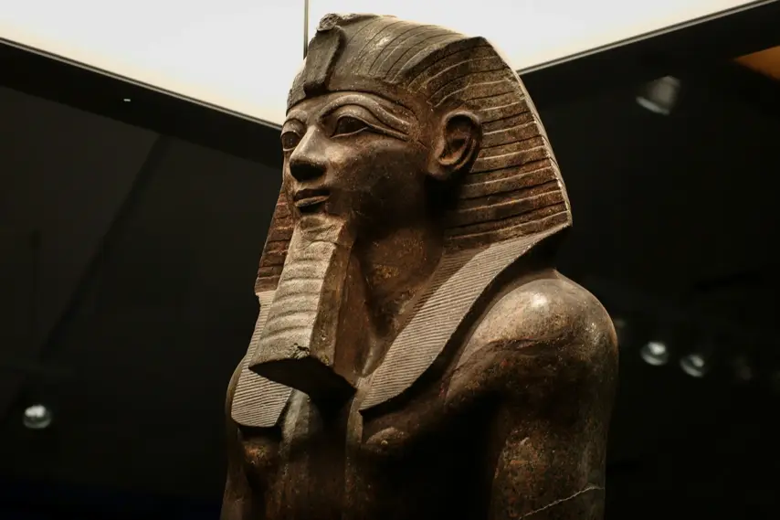 Egyptian Pharoah Statue